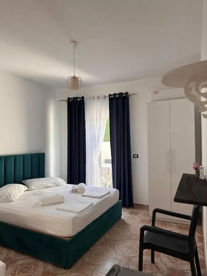 Mabel Rooms