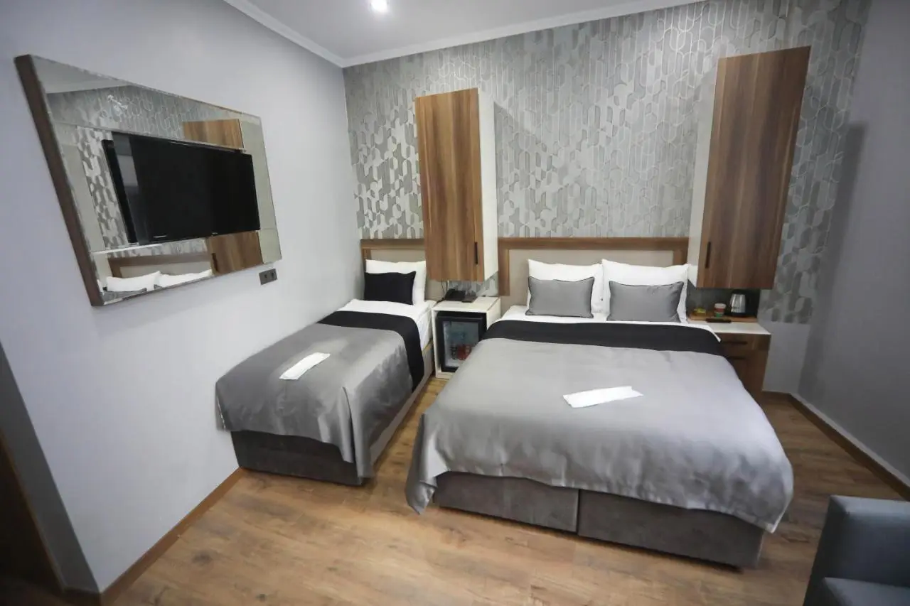 Yuvam Vari Hotel