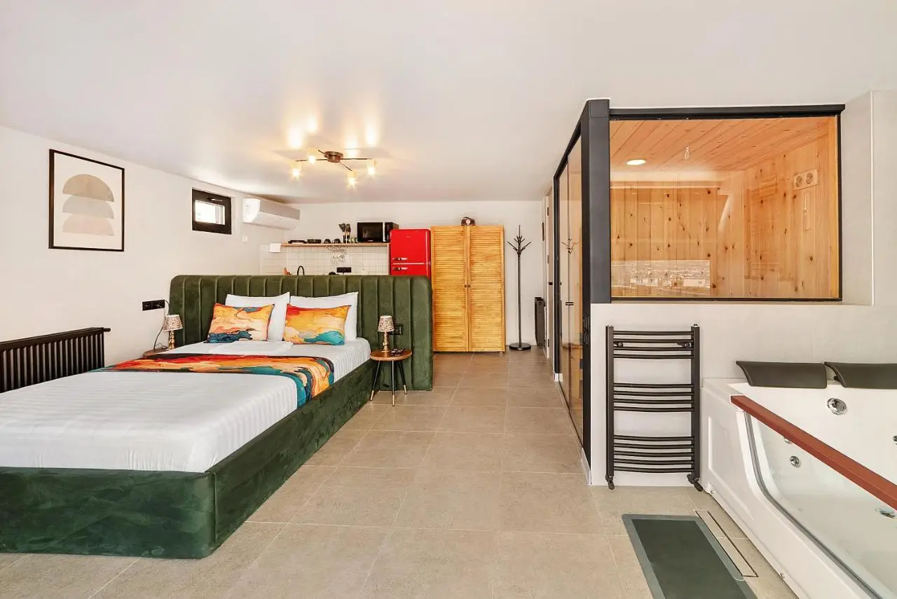 PREMIUM APARTMENTS WITH TERRACE IN OLD TBiLISI
