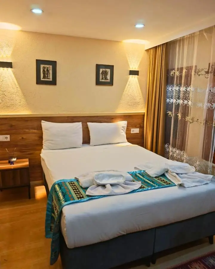 Otantik Hotel