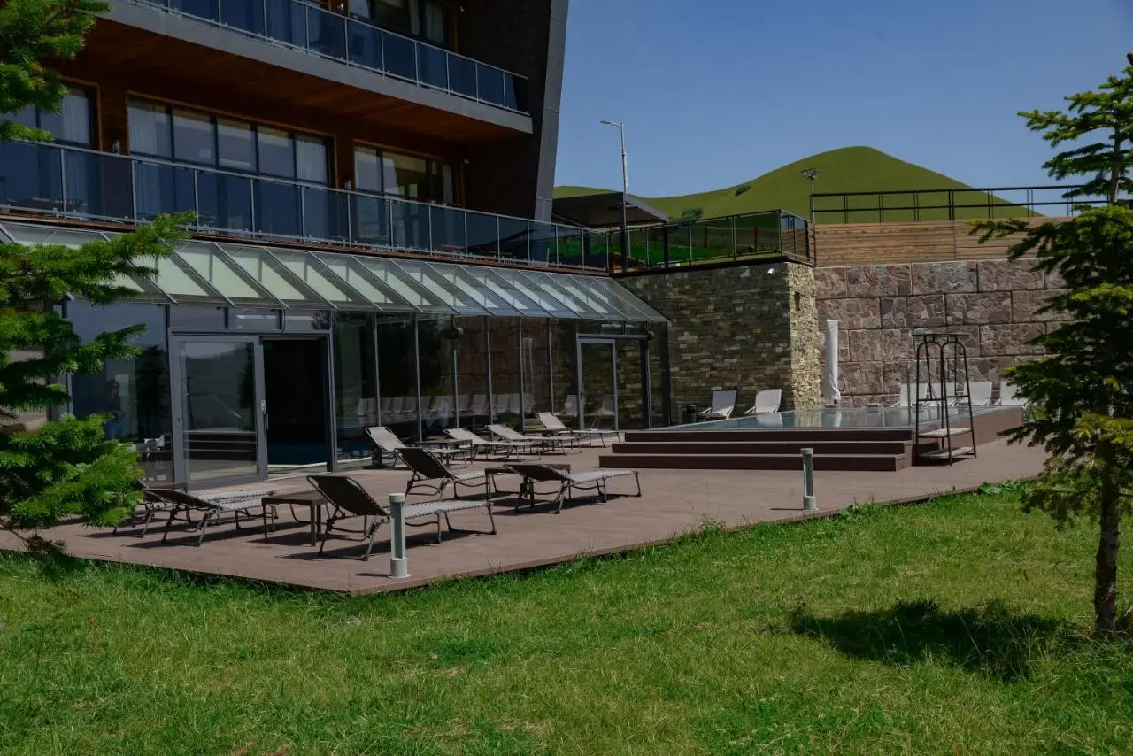Gudauri Lodge