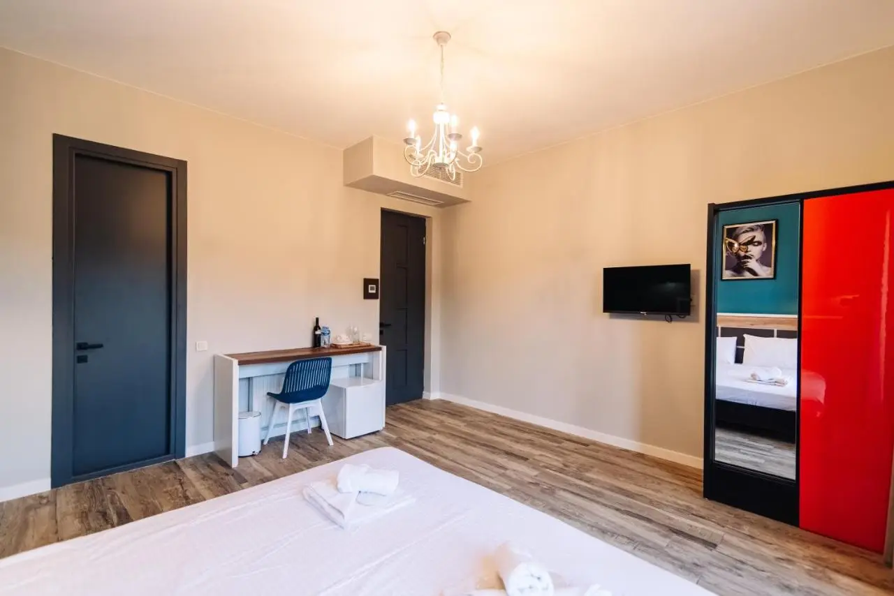 Wine Rock Hotel
