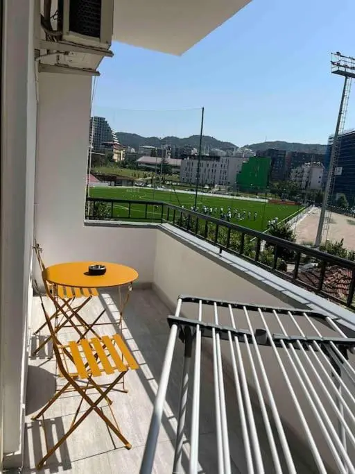 Tirana Apt near Lake & Blloku Area