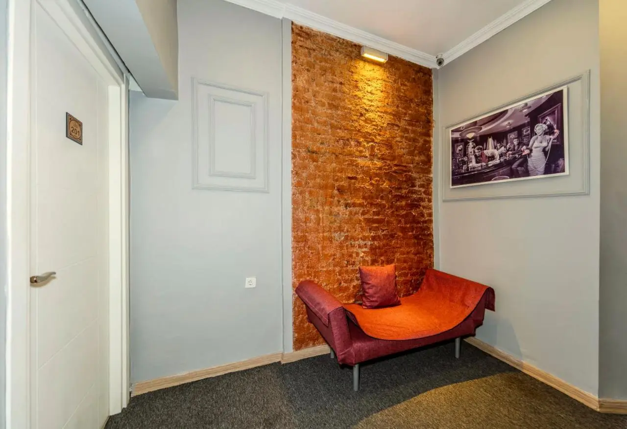 La Pera Suites Hotel