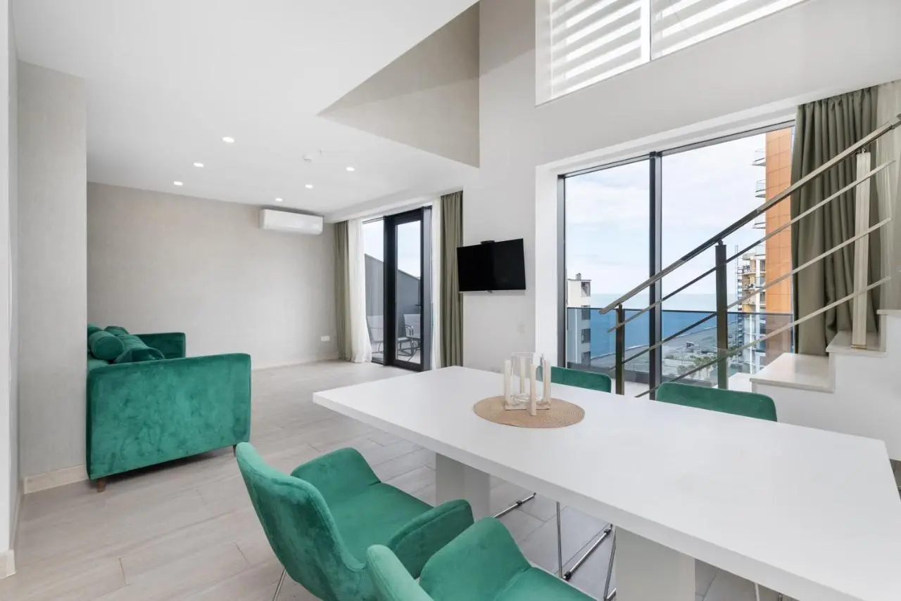 Green Side Apart Hotel Official