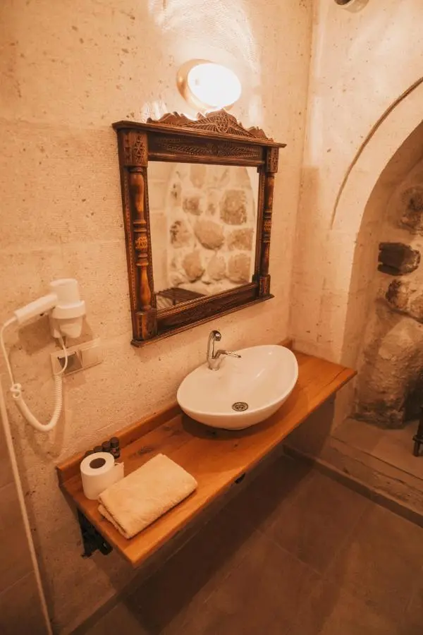 Cappadocia Eagle Cave Inn