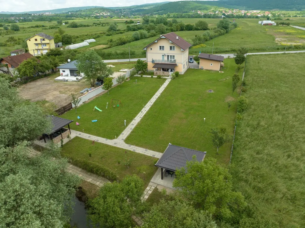 River Bank & castle view apartment 1