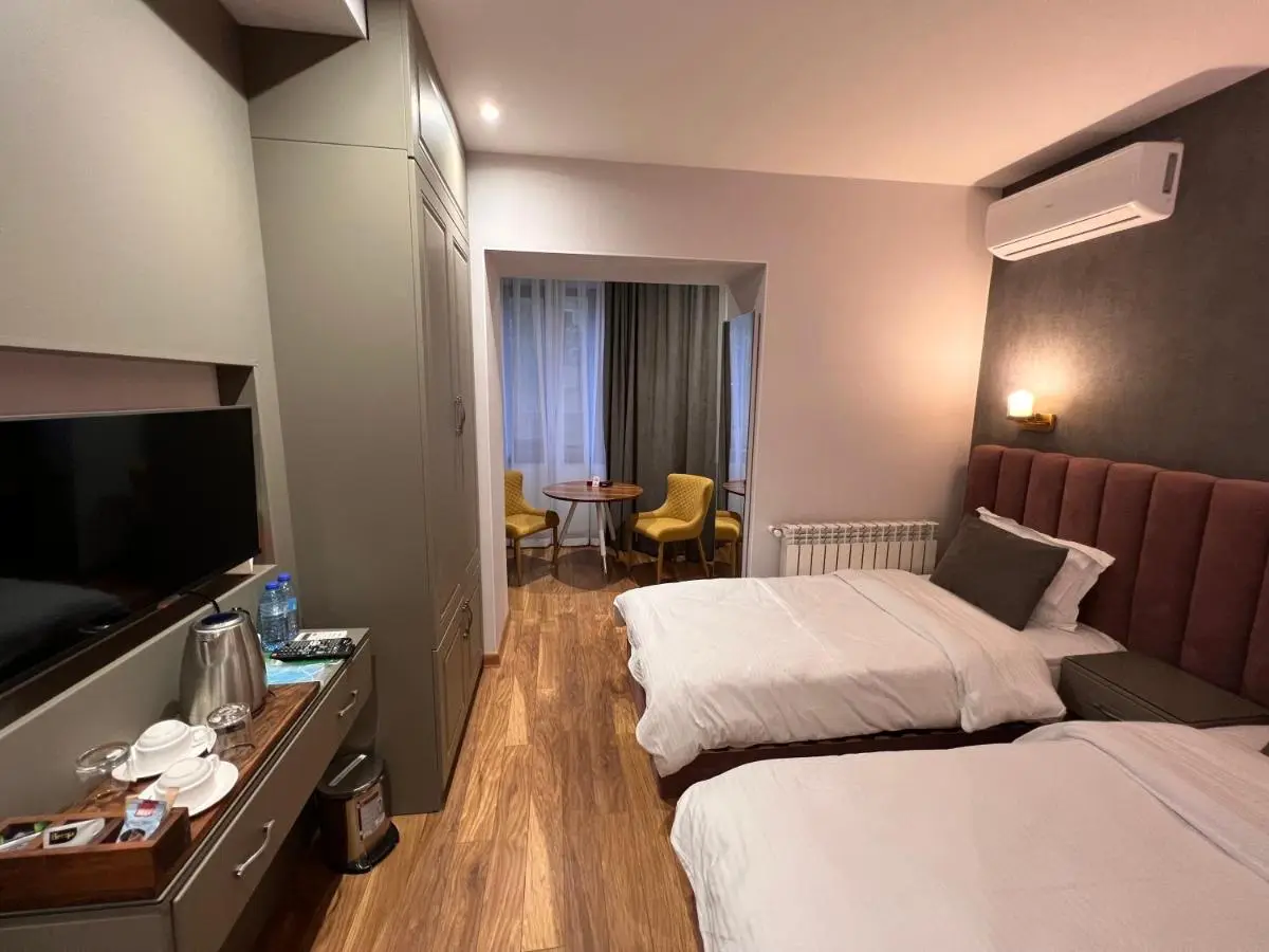 CH Hotel