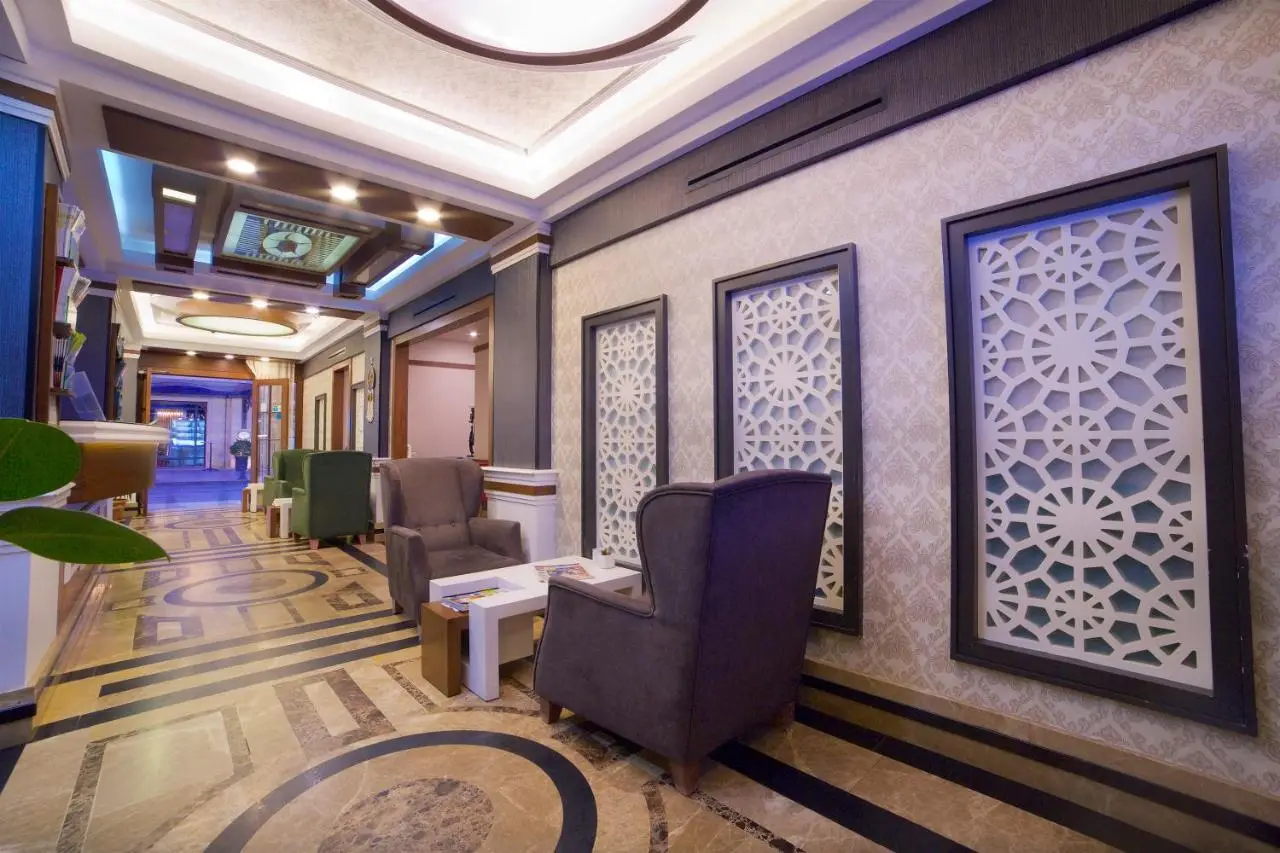 Weingart Black Tulip Hotel