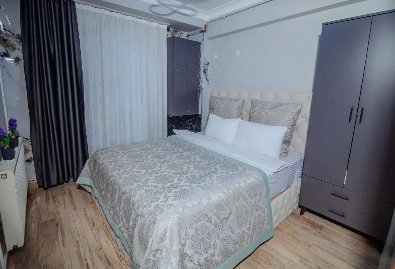 White Moon Suites