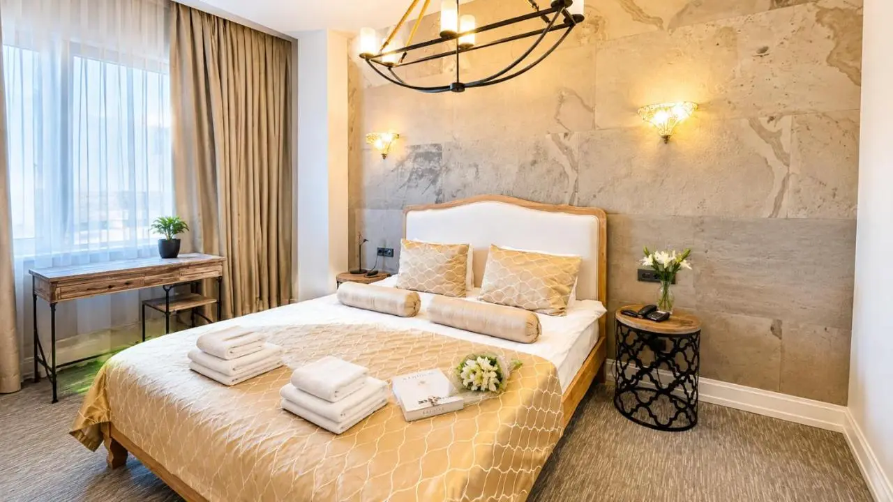 Shirvanshah Hotel