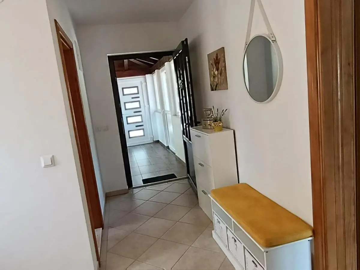 Oaza mira - Apartment with Lake View & Private Pool