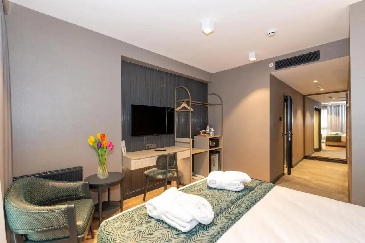 QUİ Hotel&SPA