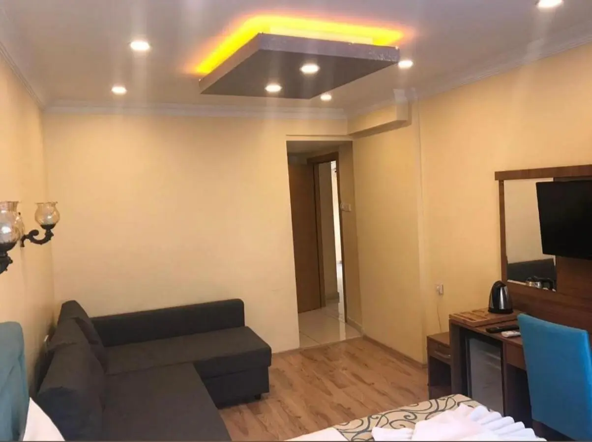 Riverland Suites Apart Hotel