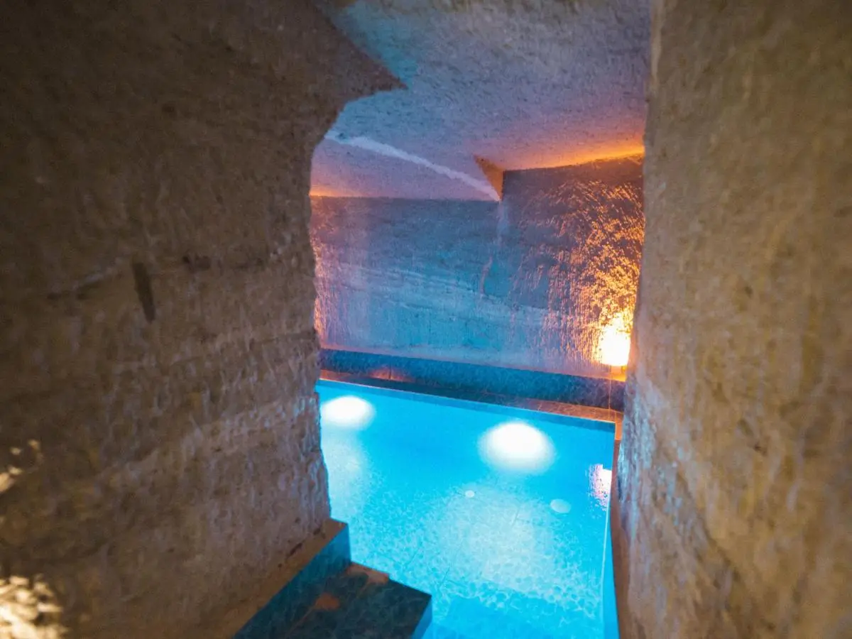 My Cave Suites