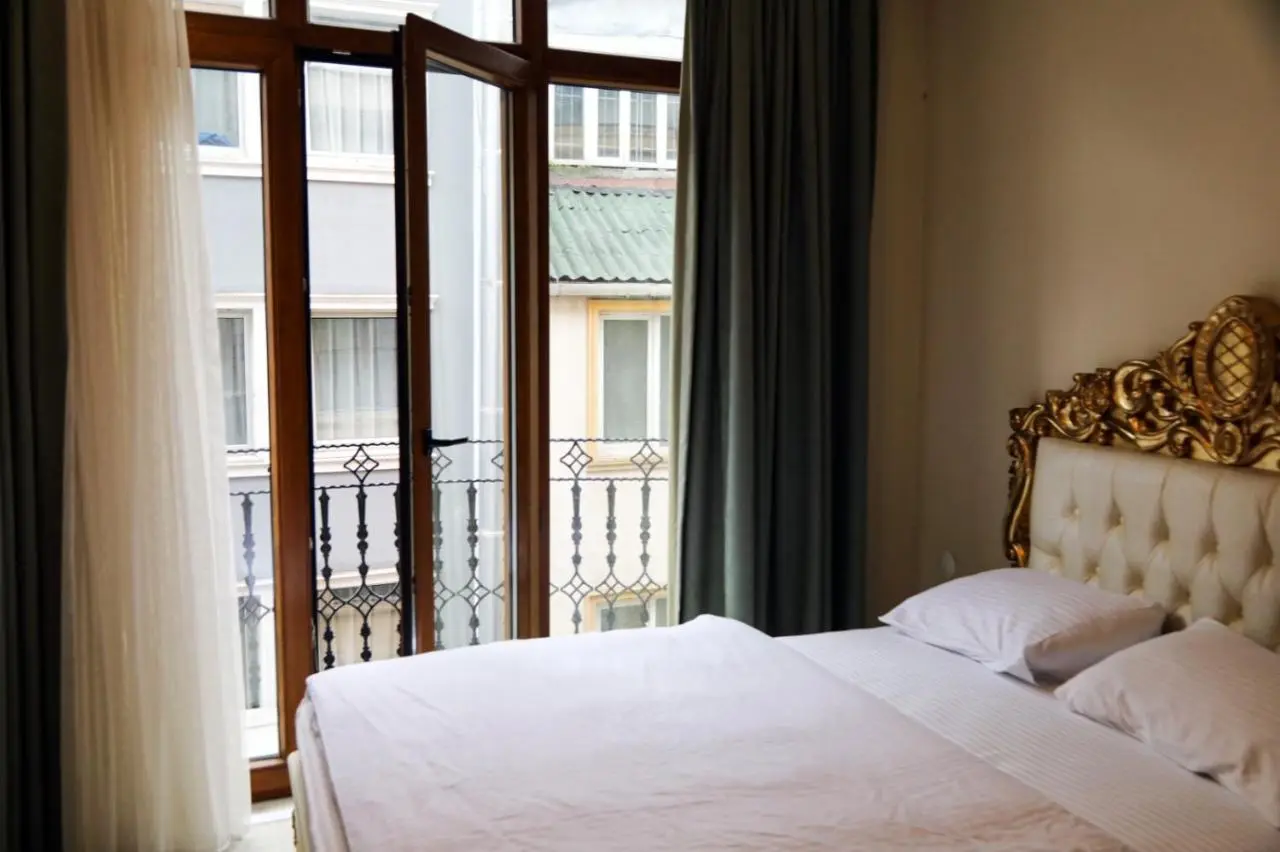 Best Town Hotel