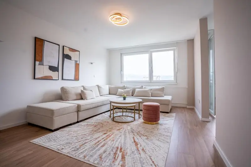 Skyline Apartment