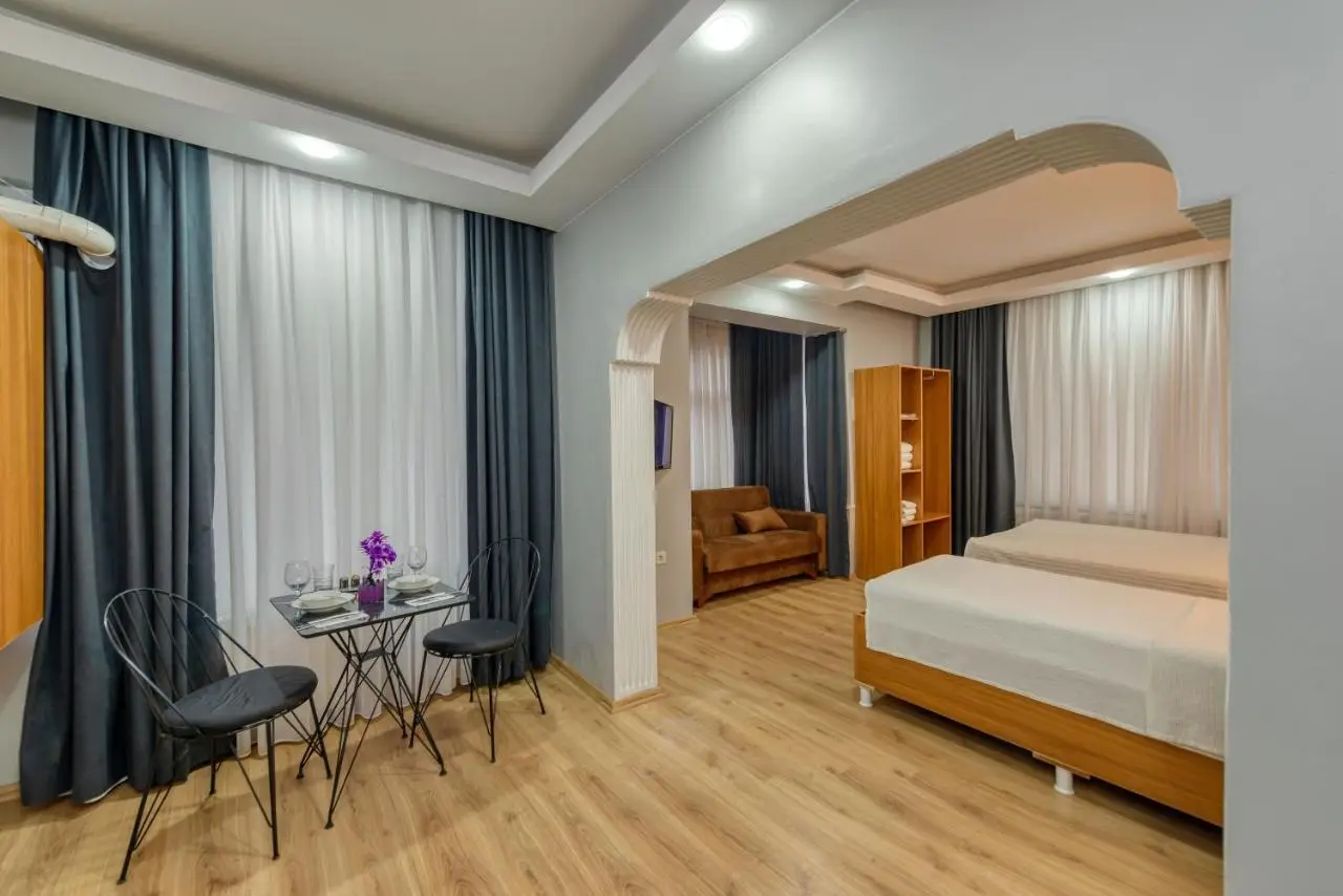 Pio Apart Hotel