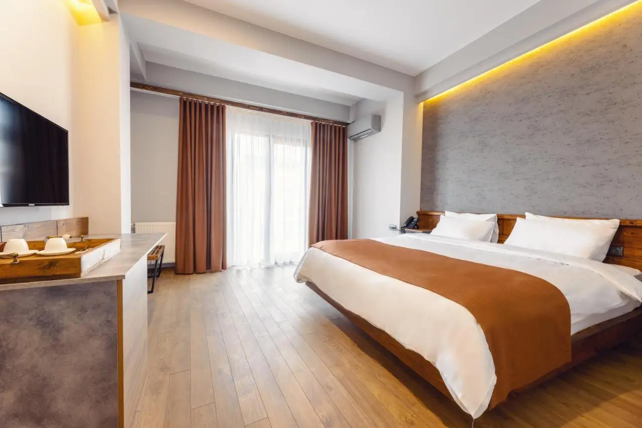 Ivy Hotel