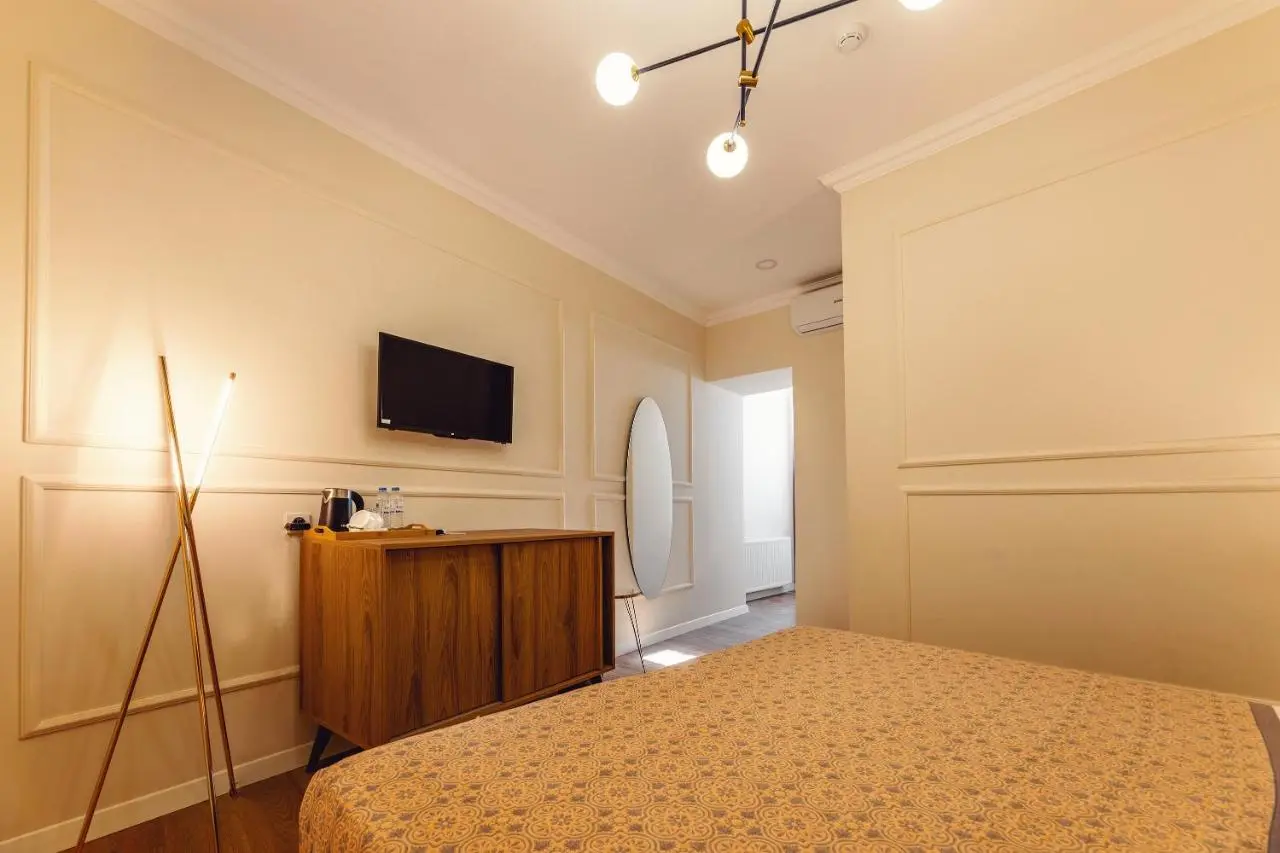 Hotel Manufacturer In Old Tbilisi