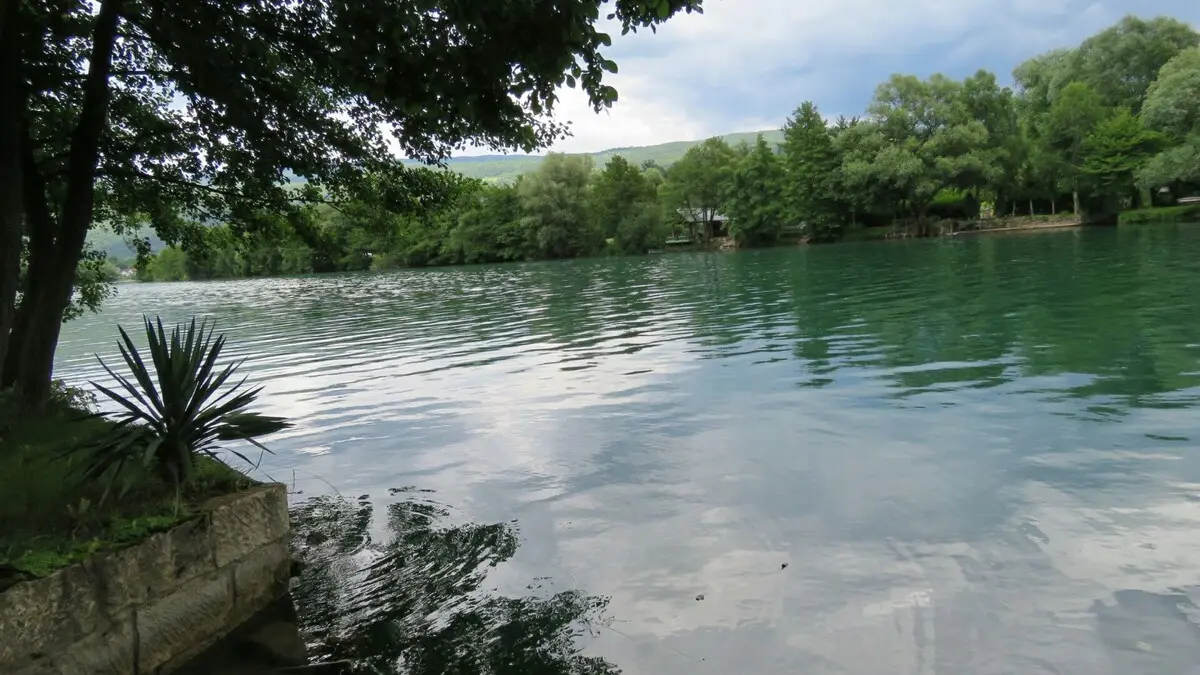 Rest House "Lohovo" on the riverside -Bihac