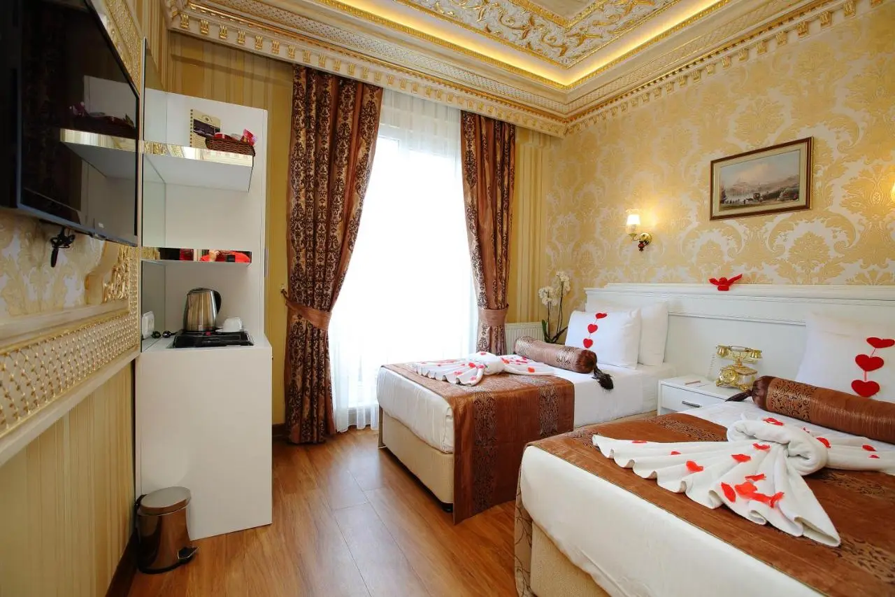 Golden Horn Hotel
