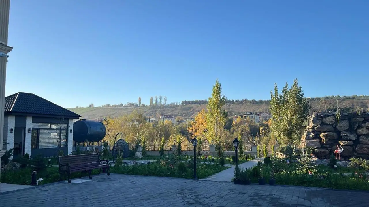 River Hotel Restaurant