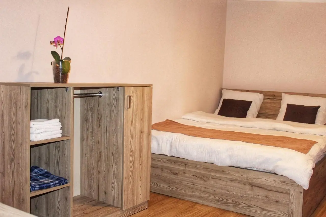 Rooms 3