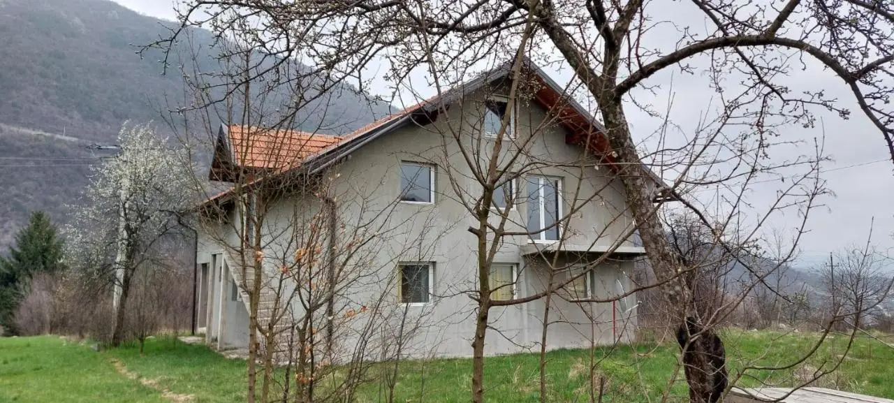 Family House بيت عائلي بجميع مواصفات الراحة