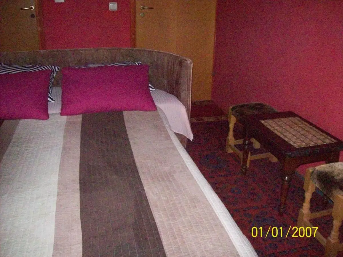 Room Apartments Stari Konak