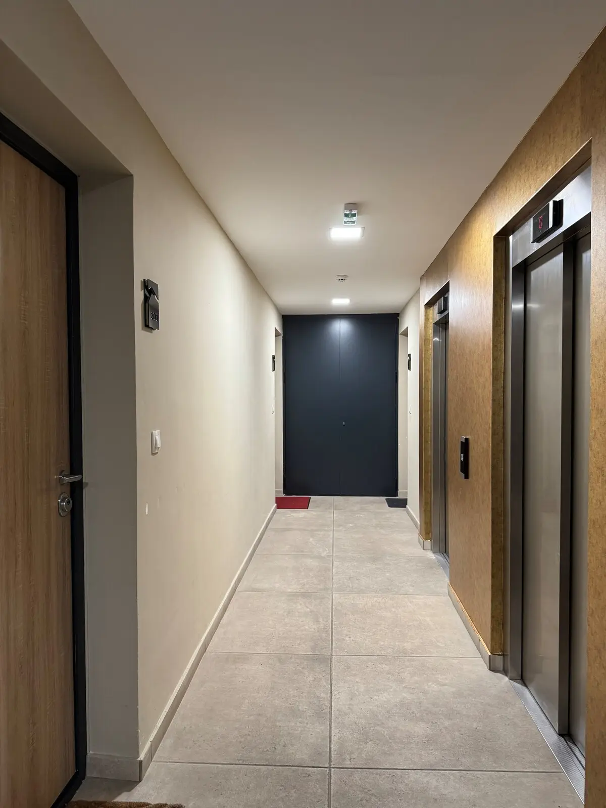Lux Waves 2bdr apartment w/private parking
