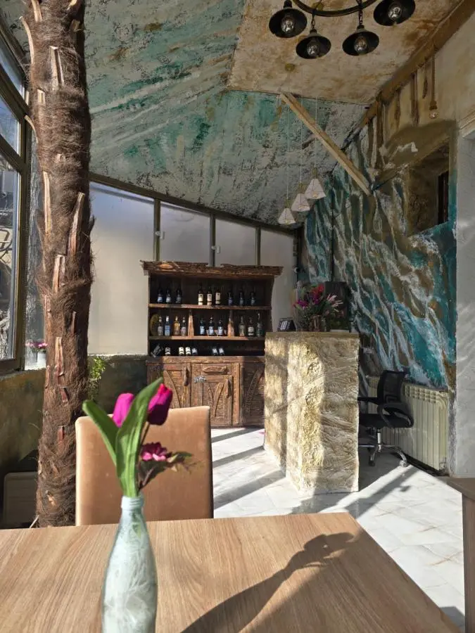 Hirmas boutique hotel