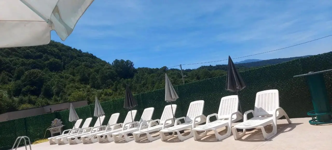 Vikendica, Bazen, Šedrvan, Rafting na Uni, Quad
