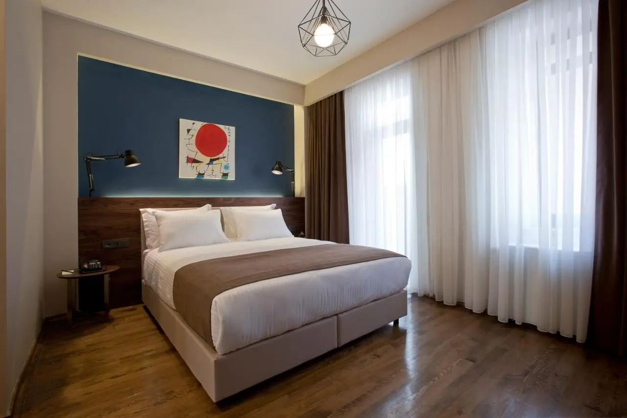 Snog Rooms & Suites