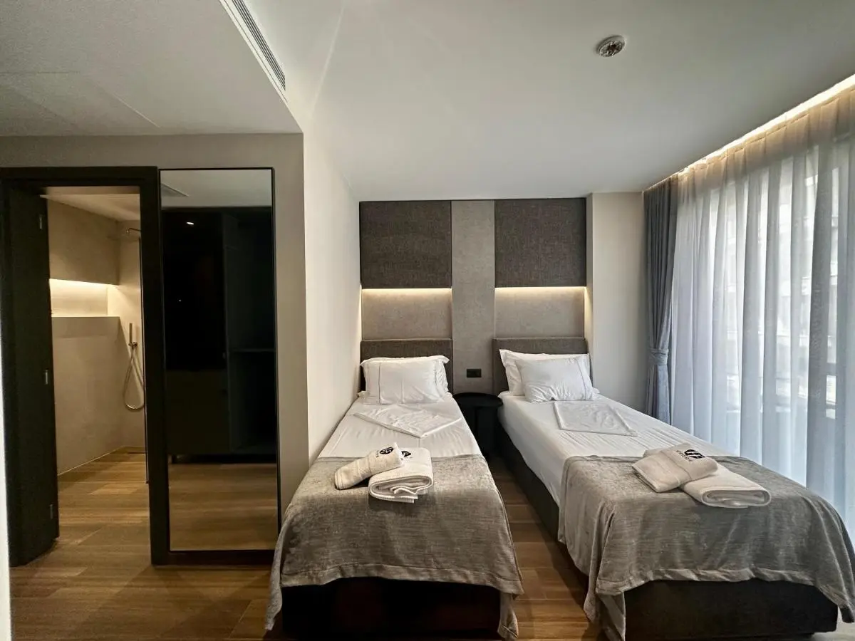 Frojd Kune Resort & Beach Hotel