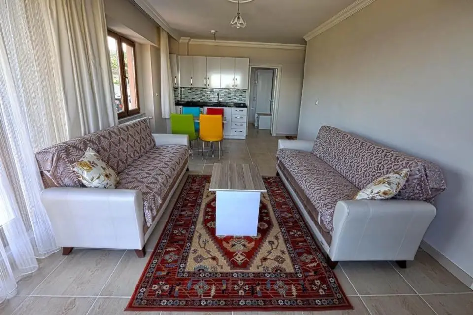 Yasar Apart