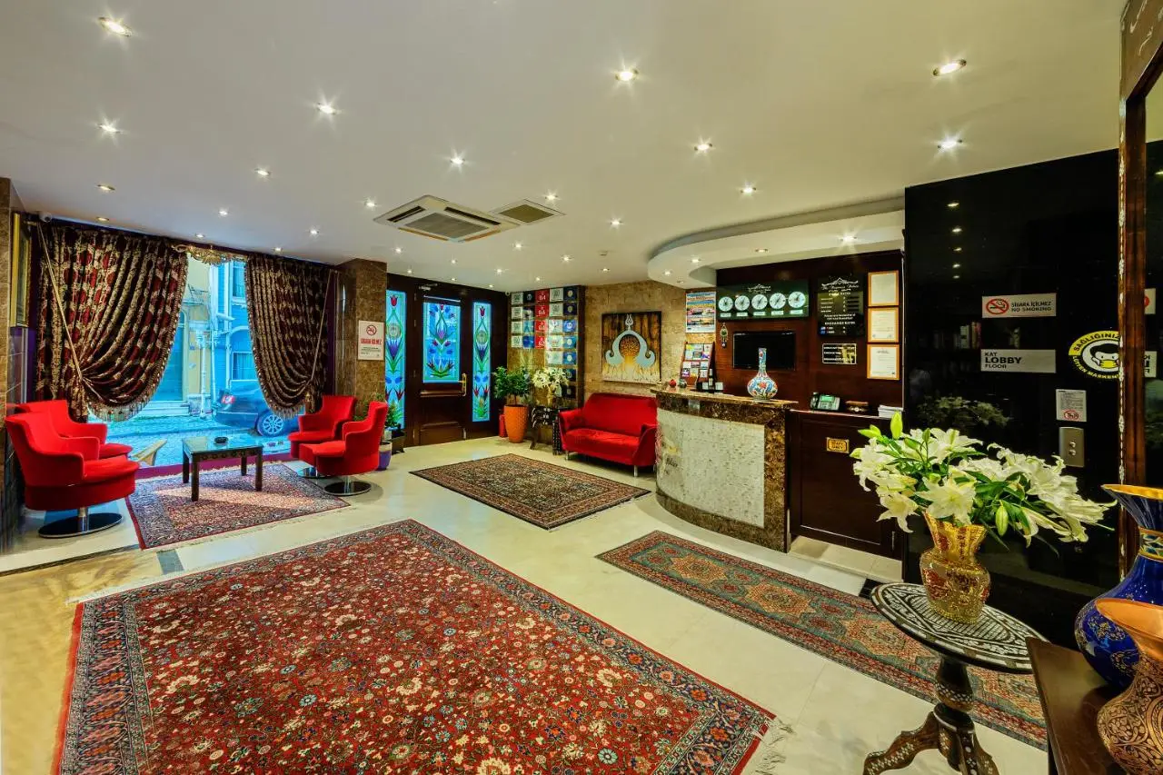 The Magnaura Palace Hotel