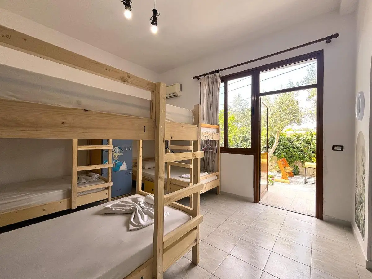 Old Beach Vlora Hostel