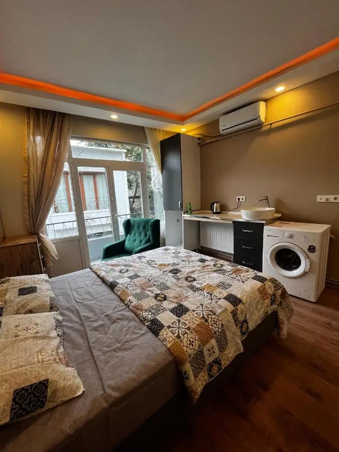 White Lotus Suites