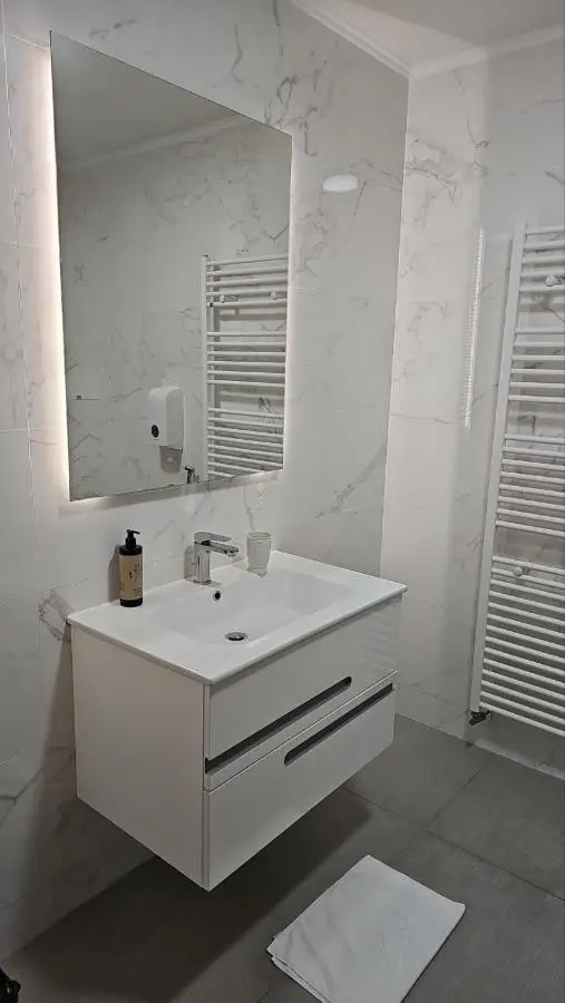 Orange Apartment