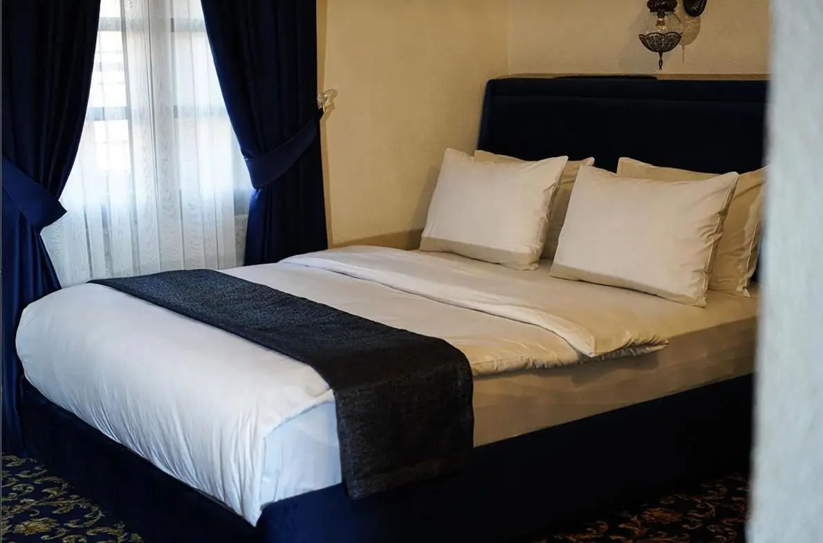 Rüstempaşa Kervansaray Hotel with Free Parking