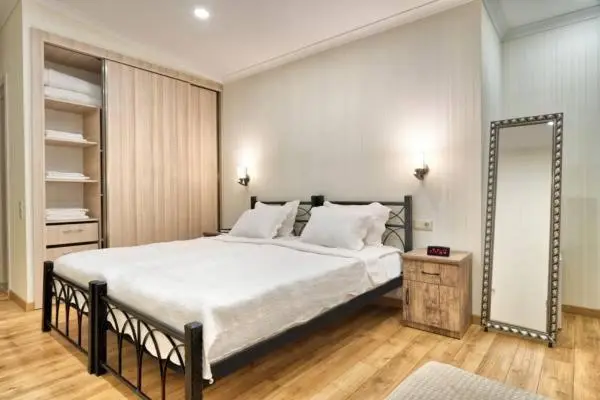 Q&B Boutique House