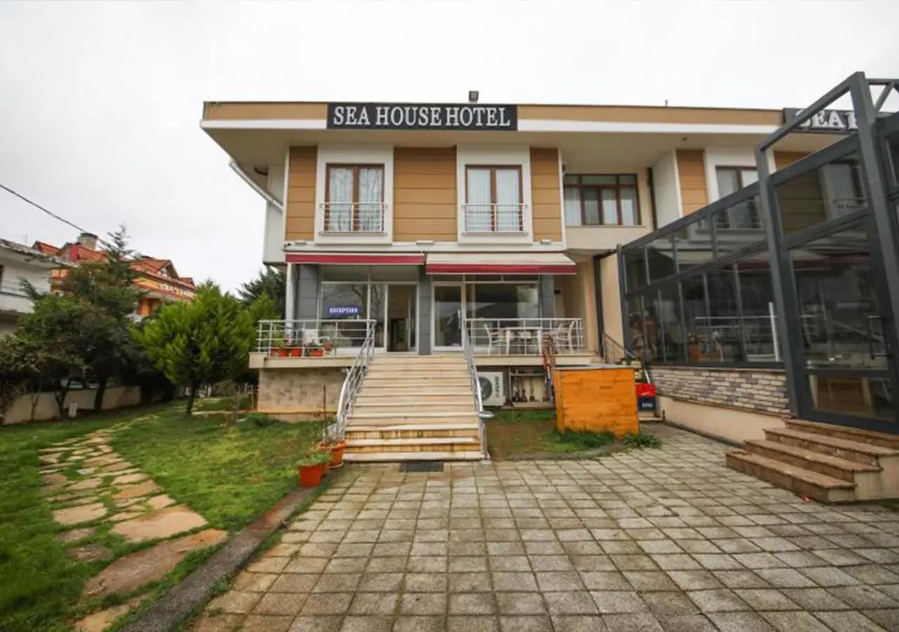 Sea House Hotel
