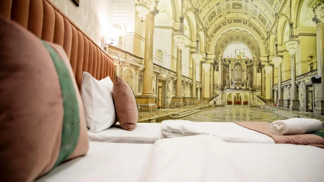 Essam Deluxe Hotel