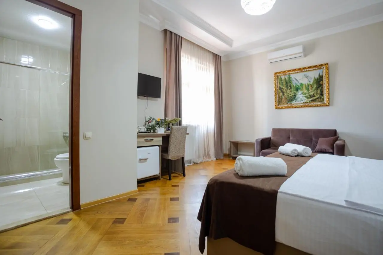 Daisi Sunset Hotel