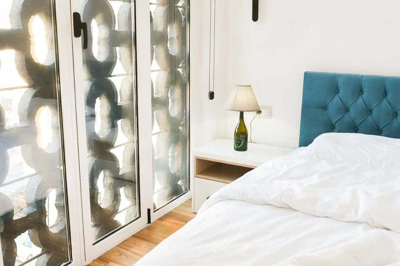 Matisse No3 - One Bedroom Apartment With Balcony