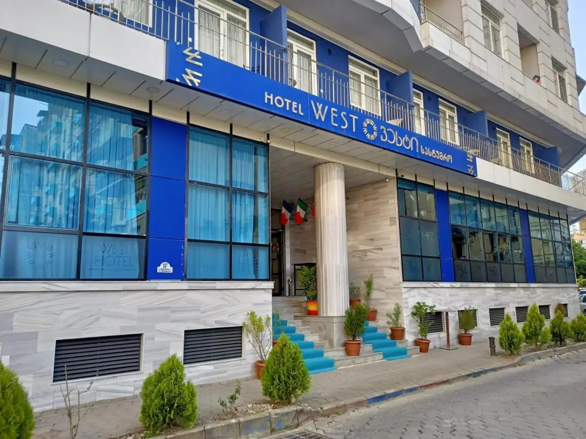 West Hotel Ataman