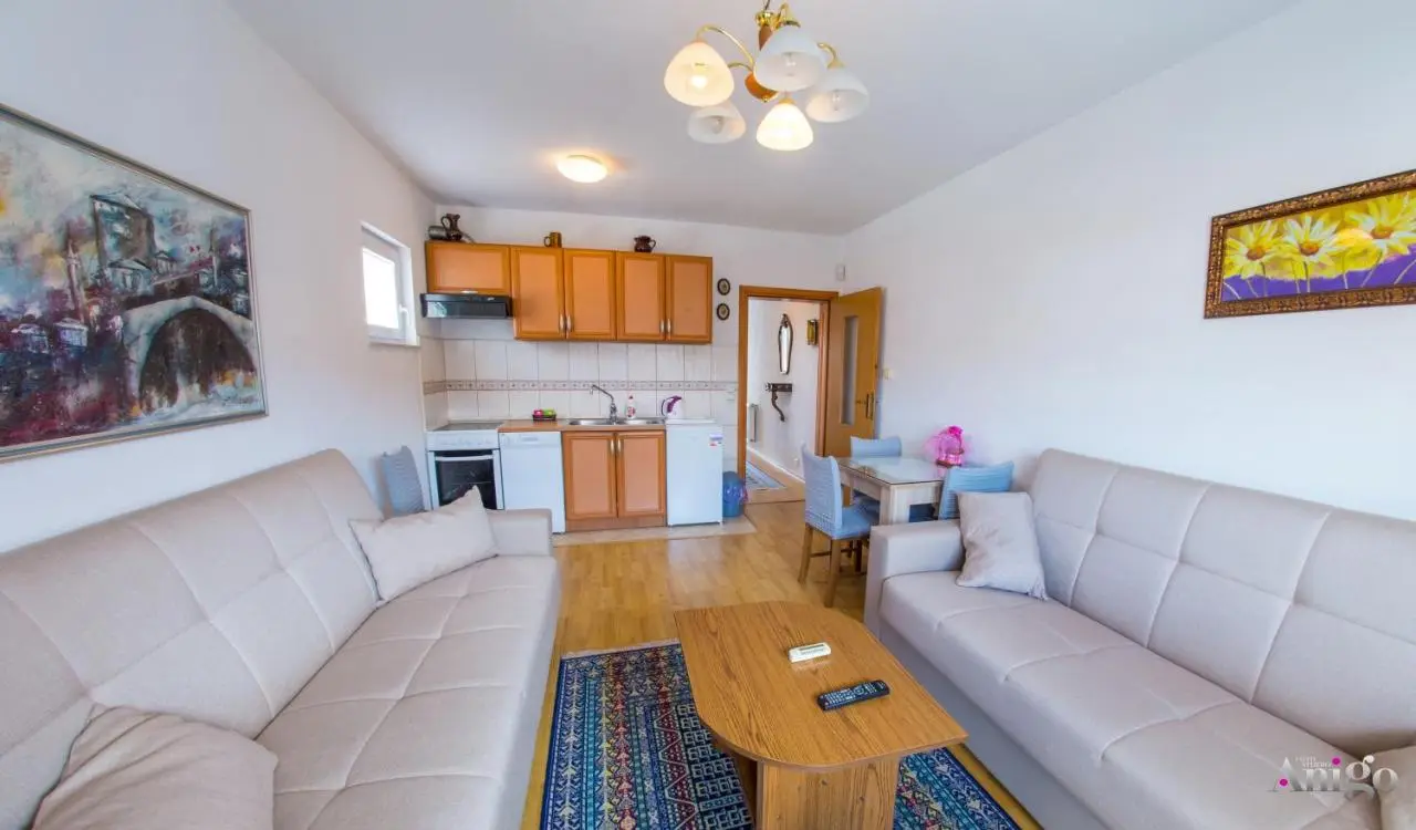 Apartment Ado