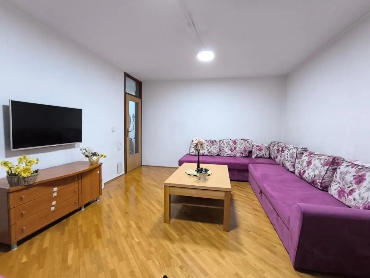 Chengic Villa Comfort - Modern 2-Bedroom Retreat