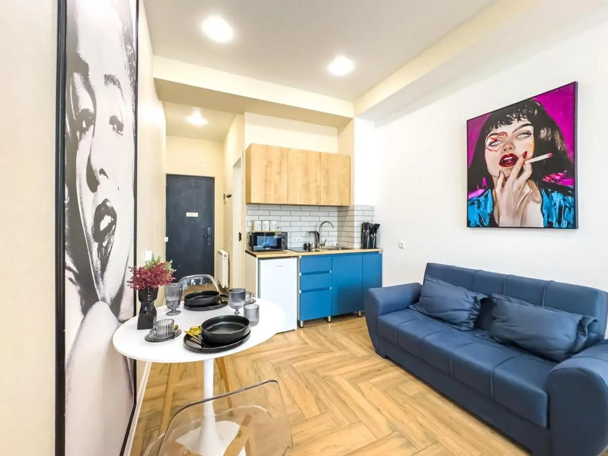 Monroe Chic Studio